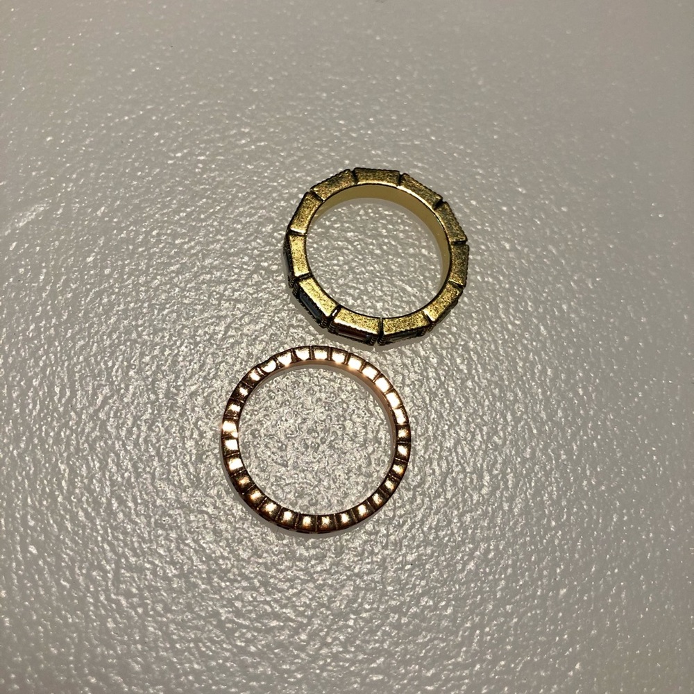 TWO Super Pretty Rings - Picture 2 of 6